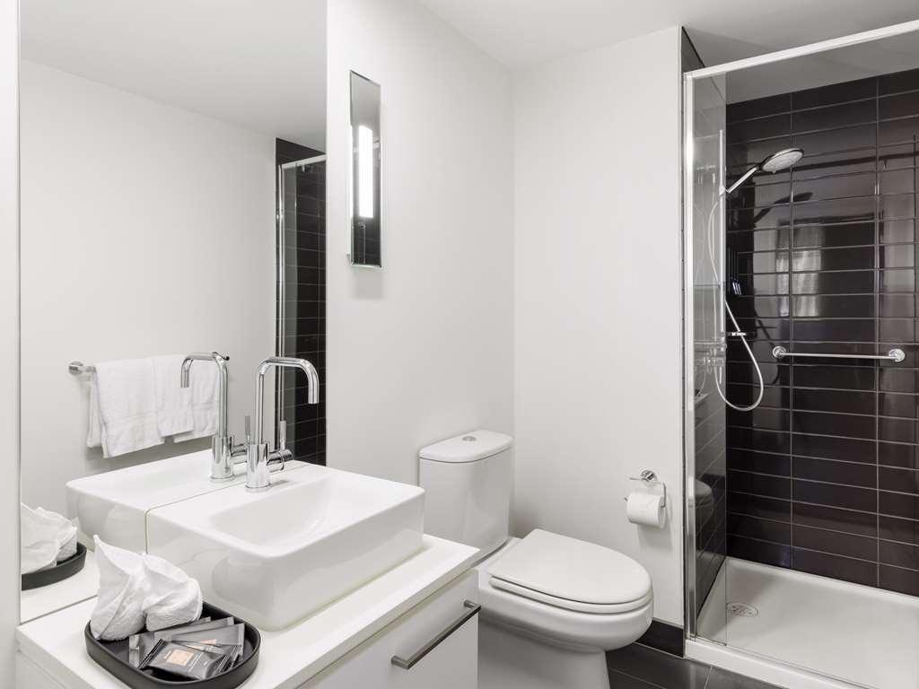 Mercure St Kilda Road 4*